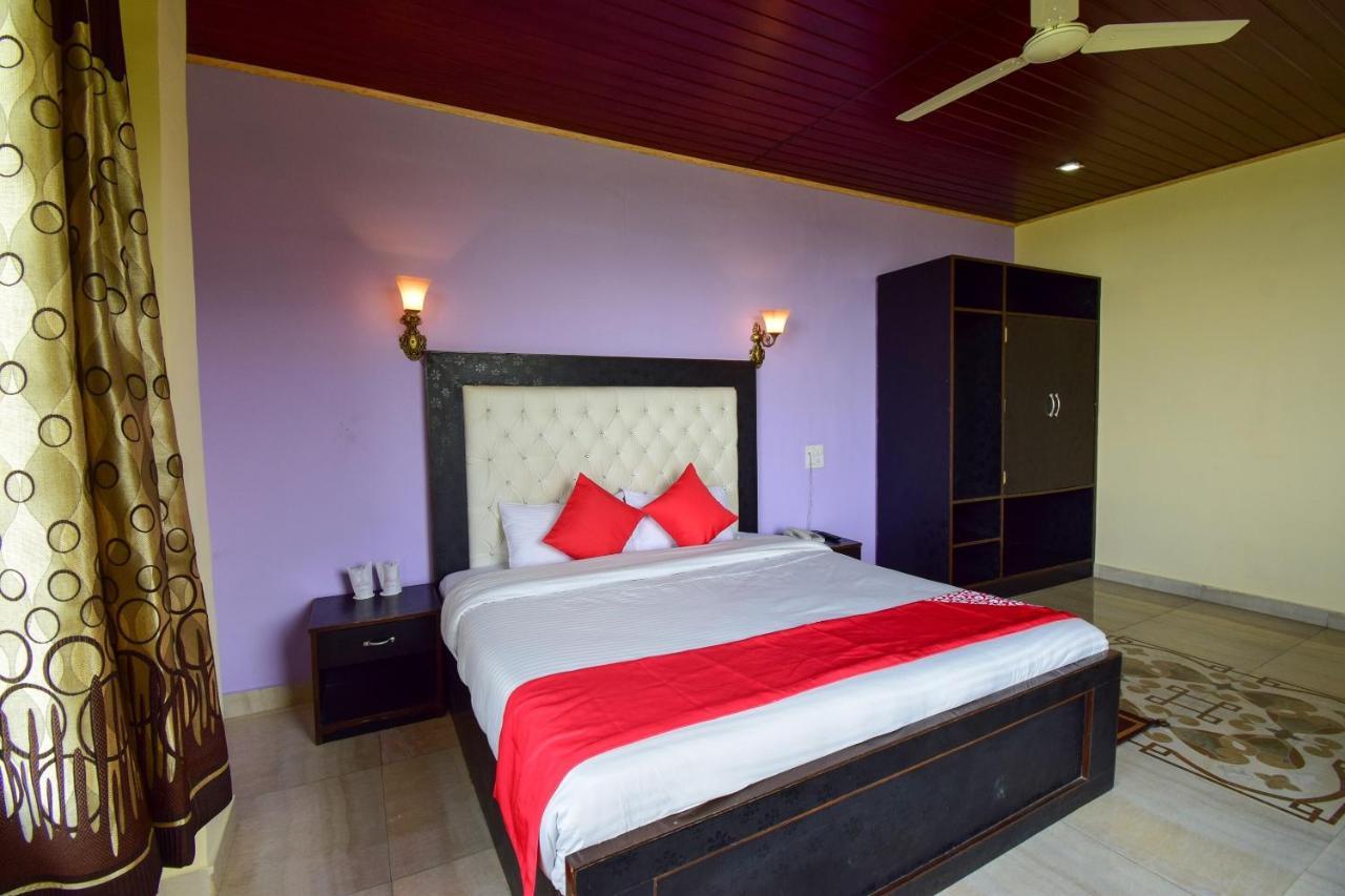Oyo 43476 Vatika Resort Шимла Екстериор снимка