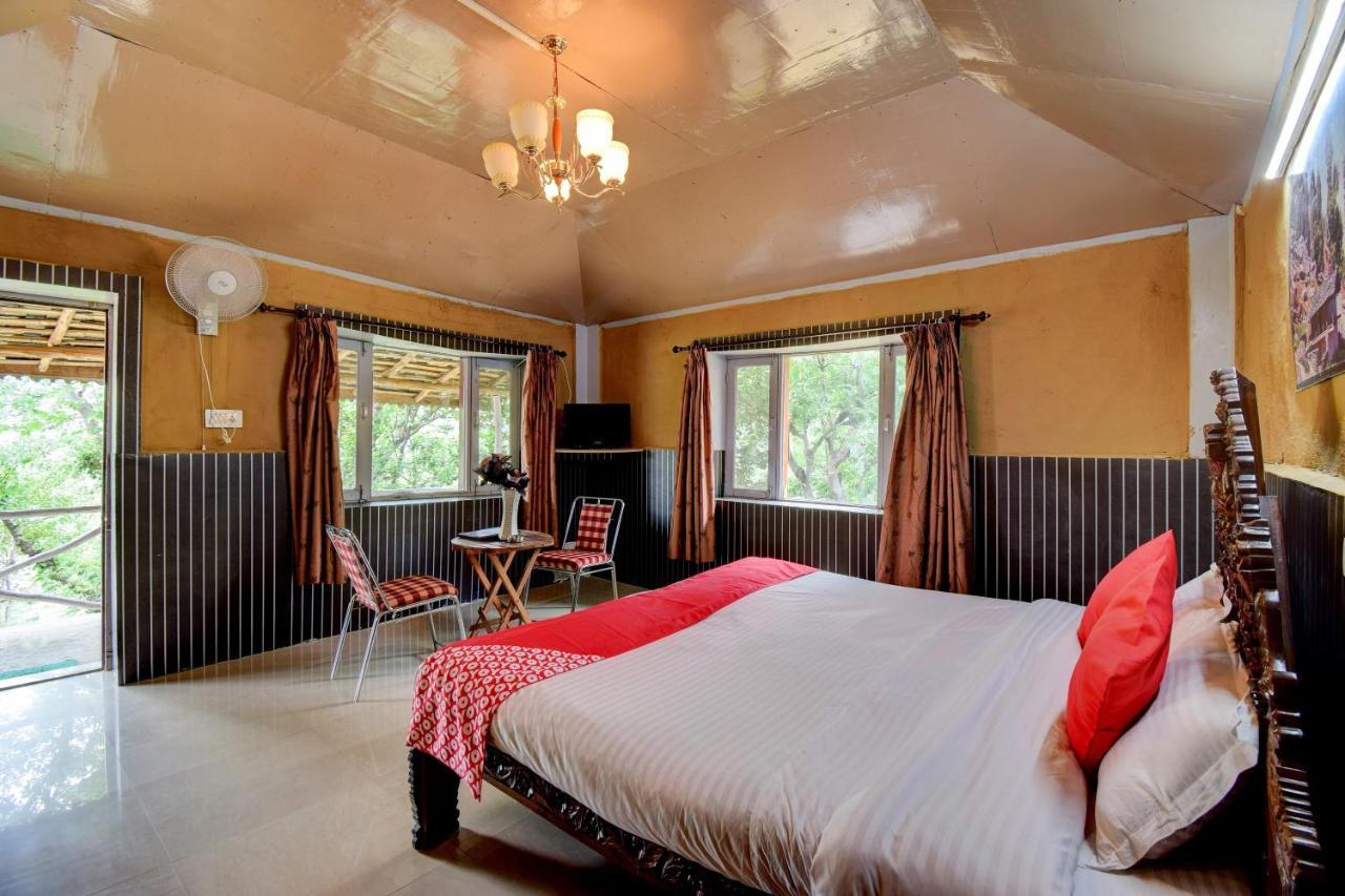 Oyo 43476 Vatika Resort Шимла Екстериор снимка