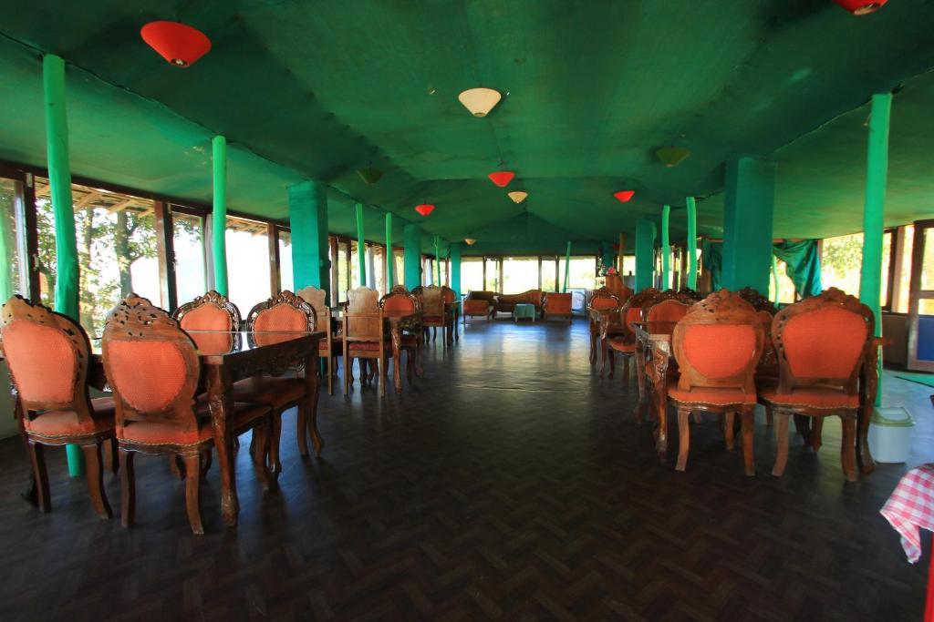 Oyo 43476 Vatika Resort Шимла Екстериор снимка