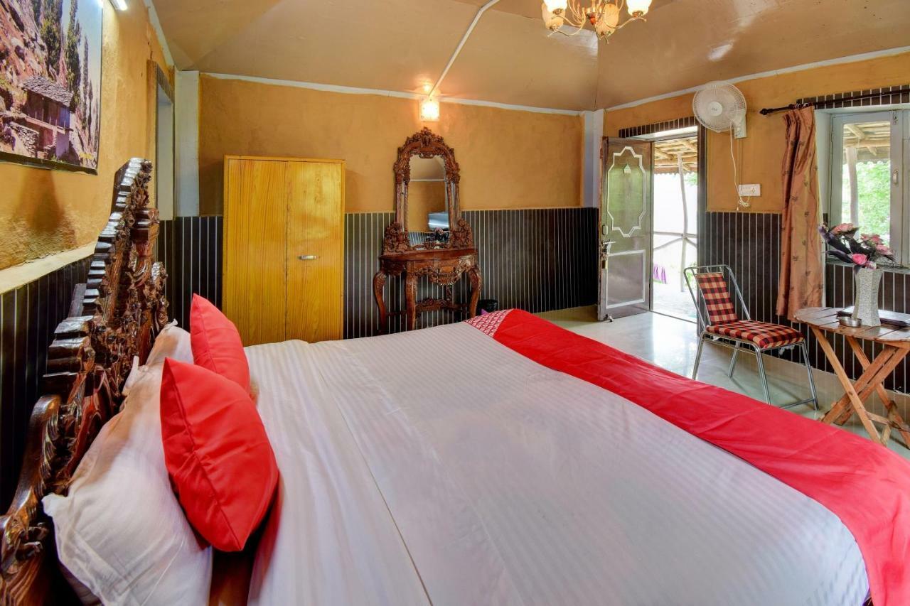 Oyo 43476 Vatika Resort Шимла Екстериор снимка